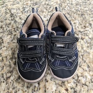 4 items for $10!!! Koala Kids Size 4 Infant shoes